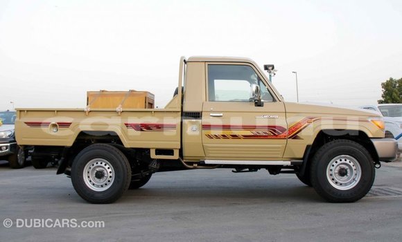 Acheter Import Voiture Toyota Land Cruiser Beige à Import - Dubai, Région de la Bouenza Acheter Import Voiture Toyota Land Cruiser Beige à Import - Dubai, Région de la Bouenza