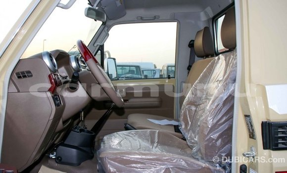 Acheter Import Voiture Toyota Land Cruiser Beige à Import - Dubai, Région de la Bouenza Acheter Import Voiture Toyota Land Cruiser Beige à Import - Dubai, Région de la Bouenza