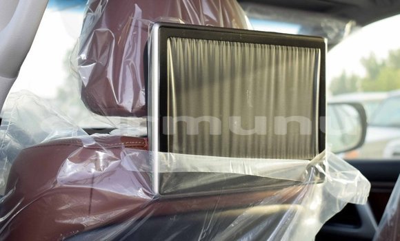 Acheter Import Voiture Toyota Land Cruiser Noir à Import - Dubai, Région de la Bouenza Acheter Import Voiture Toyota Land Cruiser Noir à Import - Dubai, Région de la Bouenza
