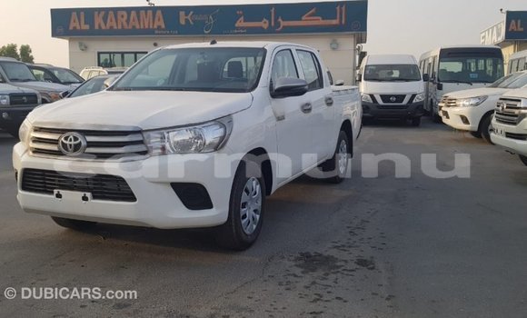 Acheter Import Voiture Toyota Hilux Blanc à Import - Dubai, Région de la Bouenza Acheter Import Voiture Toyota Hilux Blanc à Import - Dubai, Région de la Bouenza