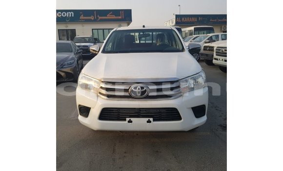 Acheter Import Voiture Toyota Hilux Blanc à Import - Dubai, Région de la Bouenza Acheter Import Voiture Toyota Hilux Blanc à Import - Dubai, Région de la Bouenza