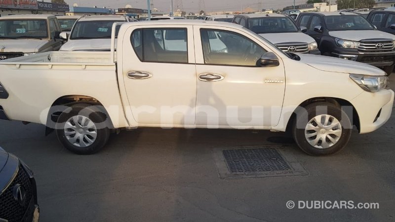 Big with watermark toyota hilux region de la bouenza import dubai 3010