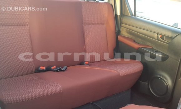 Acheter Import Voiture Toyota Hilux Blanc à Import - Dubai, Région de la Bouenza Acheter Import Voiture Toyota Hilux Blanc à Import - Dubai, Région de la Bouenza