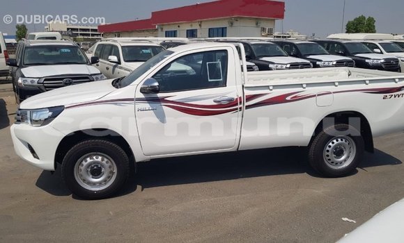 Acheter Import Voiture Toyota Hilux Blanc à Import - Dubai, Région de la Bouenza Acheter Import Voiture Toyota Hilux Blanc à Import - Dubai, Région de la Bouenza
