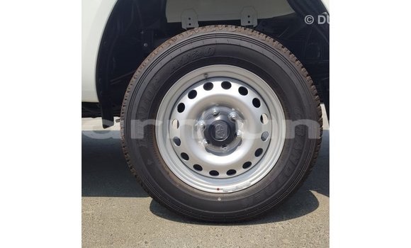 Acheter Import Voiture Toyota Hilux Blanc à Import - Dubai, Région de la Bouenza Acheter Import Voiture Toyota Hilux Blanc à Import - Dubai, Région de la Bouenza