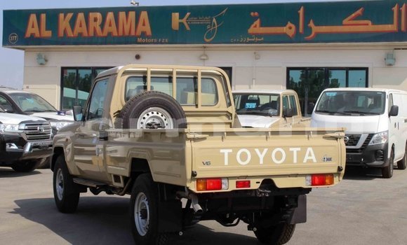 Acheter Import Voiture Toyota Land Cruiser Beige à Import - Dubai, Région de la Bouenza Acheter Import Voiture Toyota Land Cruiser Beige à Import - Dubai, Région de la Bouenza