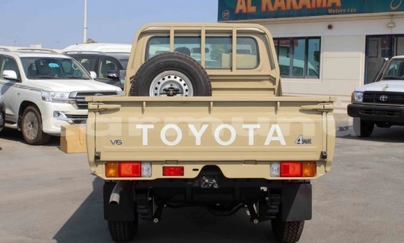 Acheter Import Voiture Toyota Land Cruiser Beige à Import - Dubai, Région de la Bouenza Acheter Import Voiture Toyota Land Cruiser Beige à Import - Dubai, Région de la Bouenza