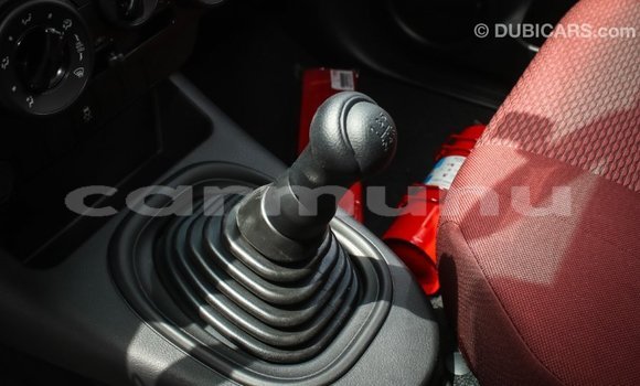 Acheter Import Voiture Toyota Hilux Blanc à Import - Dubai, Région de la Bouenza Acheter Import Voiture Toyota Hilux Blanc à Import - Dubai, Région de la Bouenza