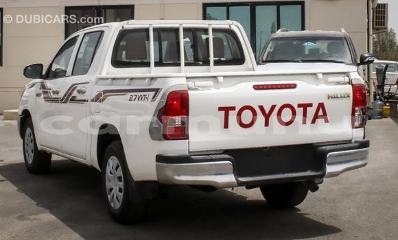 Acheter Import Voiture Toyota Hilux Blanc à Import - Dubai, Région de la Bouenza Acheter Import Voiture Toyota Hilux Blanc à Import - Dubai, Région de la Bouenza