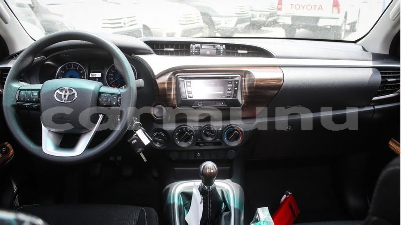 Big with watermark toyota hilux region of bouenza import dubai 3021