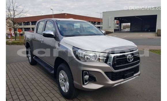 Acheter Import Voiture Toyota Hilux Marron à Import - Dubai, Région de la Bouenza Acheter Import Voiture Toyota Hilux Marron à Import - Dubai, Région de la Bouenza