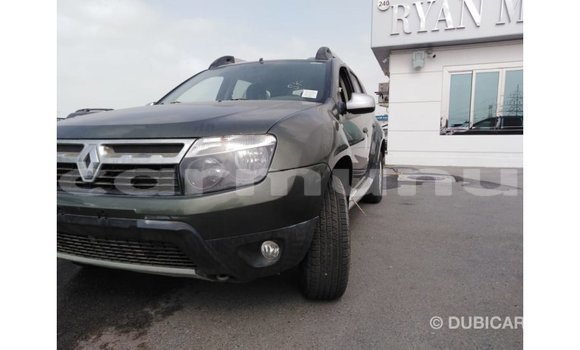 Buy Import Renault Duster Green Car in Import - Dubai in Region of Bouenza Buy Import Renault Duster Green Car in Import - Dubai in Region of Bouenza