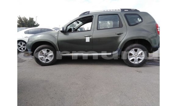 Buy Import Renault Duster Green Car in Import - Dubai in Region of Bouenza Buy Import Renault Duster Green Car in Import - Dubai in Region of Bouenza