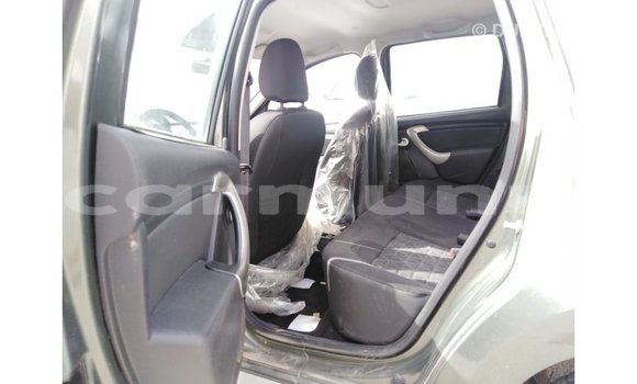 Buy Import Renault Duster Green Car in Import - Dubai in Region of Bouenza Buy Import Renault Duster Green Car in Import - Dubai in Region of Bouenza