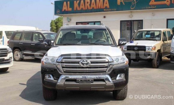 Acheter Import Voiture Toyota Land Cruiser Noir à Import - Dubai, Région de la Bouenza Acheter Import Voiture Toyota Land Cruiser Noir à Import - Dubai, Région de la Bouenza