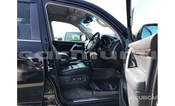 Acheter Import Voiture Toyota Land Cruiser Noir à Import - Dubai, Région de la Bouenza Acheter Import Voiture Toyota Land Cruiser Noir à Import - Dubai, Région de la Bouenza