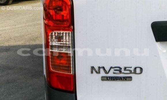 Acheter Import Voiture Nissan Urvan Blanc à Import - Dubai, Région de la Bouenza Acheter Import Voiture Nissan Urvan Blanc à Import - Dubai, Région de la Bouenza