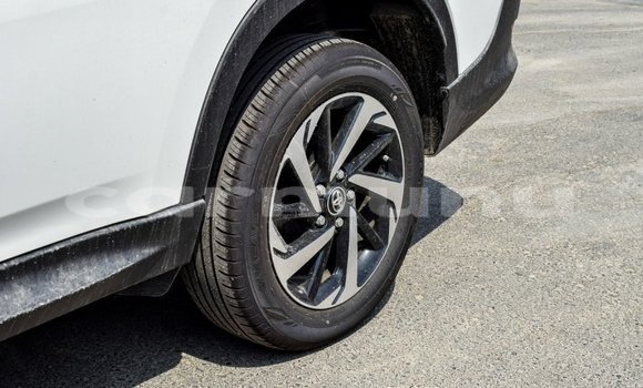 Acheter Import Voiture Toyota Rush Blanc à Import - Dubai, Région de la Bouenza Acheter Import Voiture Toyota Rush Blanc à Import - Dubai, Région de la Bouenza