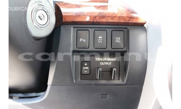 Buy Import Toyota Tundra White Car in Import - Dubai in Region of Bouenza Buy Import Toyota Tundra White Car in Import - Dubai in Region of Bouenza