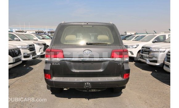 Buy Import Toyota Land Cruiser Black Car in Import - Dubai in Region of Bouenza Buy Import Toyota Land Cruiser Black Car in Import - Dubai in Region of Bouenza