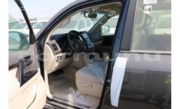 Buy Import Toyota Land Cruiser Black Car in Import - Dubai in Region of Bouenza Buy Import Toyota Land Cruiser Black Car in Import - Dubai in Region of Bouenza
