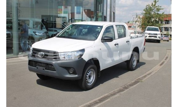 Buy Import Toyota Hilux White Car in Import - Dubai in Region of Bouenza Buy Import Toyota Hilux White Car in Import - Dubai in Region of Bouenza