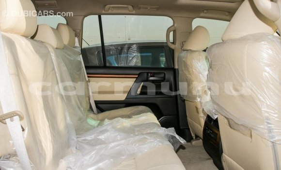 Buy Import Toyota Land Cruiser Other Car in Import - Dubai in Region of Bouenza Buy Import Toyota Land Cruiser Other Car in Import - Dubai in Region of Bouenza