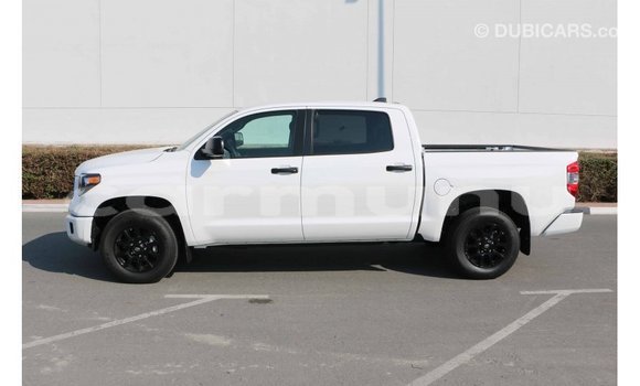 Buy Import Toyota Tundra White Car in Import - Dubai in Region of Bouenza Buy Import Toyota Tundra White Car in Import - Dubai in Region of Bouenza