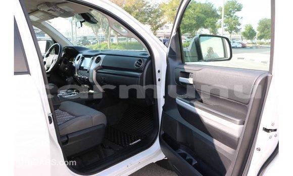 Buy Import Toyota Tundra White Car in Import - Dubai in Region of Bouenza Buy Import Toyota Tundra White Car in Import - Dubai in Region of Bouenza