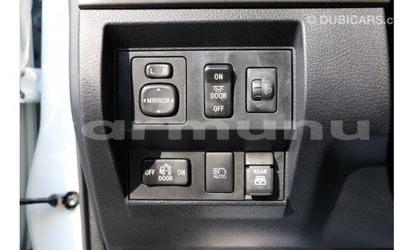 Buy Import Toyota Tundra White Car in Import - Dubai in Region of Bouenza Buy Import Toyota Tundra White Car in Import - Dubai in Region of Bouenza