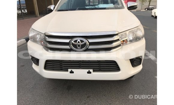 Buy Import Toyota Hilux White Car in Import - Dubai in Region of Bouenza Buy Import Toyota Hilux White Car in Import - Dubai in Region of Bouenza
