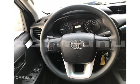 Buy Import Toyota Hilux White Car in Import - Dubai in Region of Bouenza Buy Import Toyota Hilux White Car in Import - Dubai in Region of Bouenza
