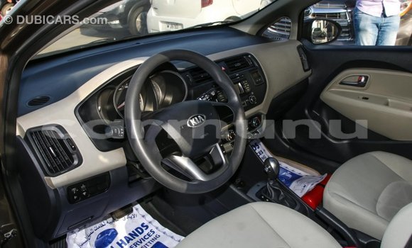 Acheter Import Voiture Kia Rio Marron à Import - Dubai, Région de la Bouenza Acheter Import Voiture Kia Rio Marron à Import - Dubai, Région de la Bouenza