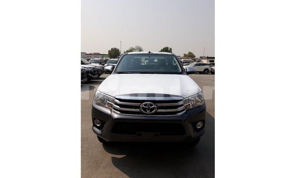 Buy Import Toyota Hilux Black Car in Import - Dubai in Region of Bouenza Buy Import Toyota Hilux Black Car in Import - Dubai in Region of Bouenza