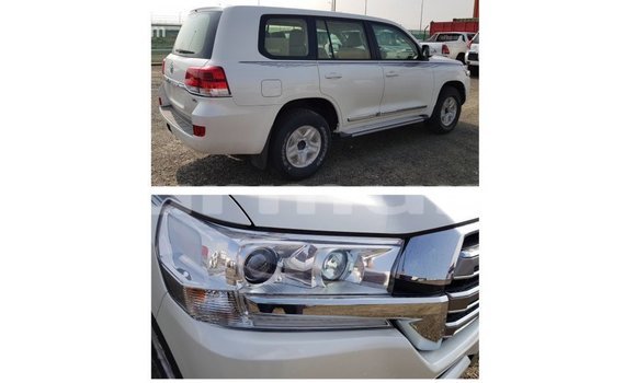Buy Import Toyota Land Cruiser White Car in Import - Dubai in Region of Bouenza Buy Import Toyota Land Cruiser White Car in Import - Dubai in Region of Bouenza