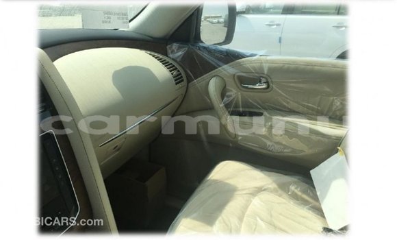 Buy Import Nissan Patrol White Car in Import - Dubai in Region of Bouenza Buy Import Nissan Patrol White Car in Import - Dubai in Region of Bouenza