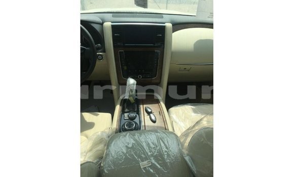 Buy Import Nissan Patrol White Car in Import - Dubai in Region of Bouenza Buy Import Nissan Patrol White Car in Import - Dubai in Region of Bouenza