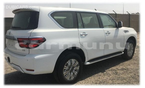Buy Import Nissan Patrol White Car in Import - Dubai in Region of Bouenza Buy Import Nissan Patrol White Car in Import - Dubai in Region of Bouenza