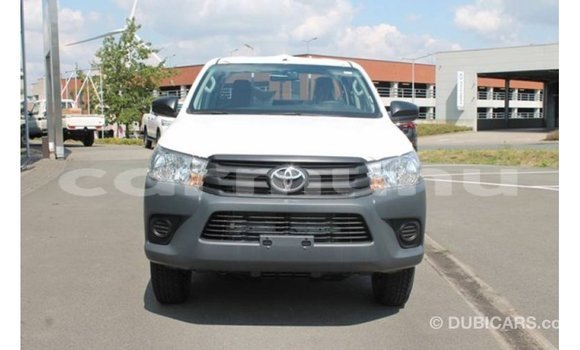 Buy Import Toyota Hilux White Car in Import - Dubai in Region of Bouenza Buy Import Toyota Hilux White Car in Import - Dubai in Region of Bouenza
