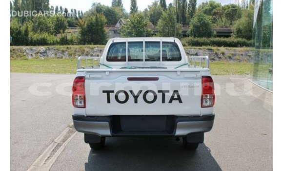 Buy Import Toyota Hilux White Car in Import - Dubai in Region of Bouenza Buy Import Toyota Hilux White Car in Import - Dubai in Region of Bouenza