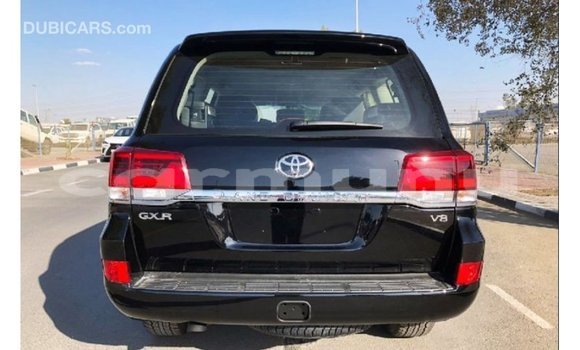 Buy Import Toyota Land Cruiser Black Car in Import - Dubai in Region of Bouenza Buy Import Toyota Land Cruiser Black Car in Import - Dubai in Region of Bouenza
