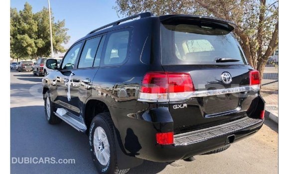 Buy Import Toyota Land Cruiser Black Car in Import - Dubai in Region of Bouenza Buy Import Toyota Land Cruiser Black Car in Import - Dubai in Region of Bouenza