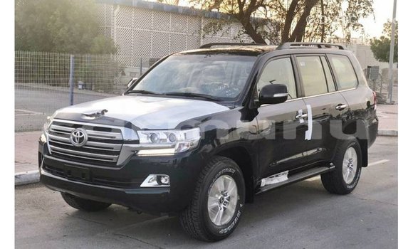 Buy Import Toyota Land Cruiser Black Car in Import - Dubai in Region of Bouenza Buy Import Toyota Land Cruiser Black Car in Import - Dubai in Region of Bouenza