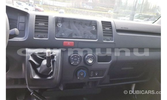 Buy Import Toyota Hiace White Car in Import - Dubai in Region of Bouenza Buy Import Toyota Hiace White Car in Import - Dubai in Region of Bouenza