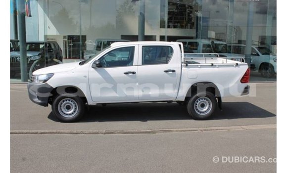 Acheter Import Voiture Toyota Hilux Blanc à Import - Dubai, Région de la Bouenza Acheter Import Voiture Toyota Hilux Blanc à Import - Dubai, Région de la Bouenza