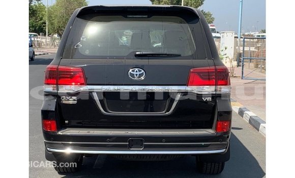 Buy Import Toyota Land Cruiser Black Car in Import - Dubai in Region of Bouenza Buy Import Toyota Land Cruiser Black Car in Import - Dubai in Region of Bouenza