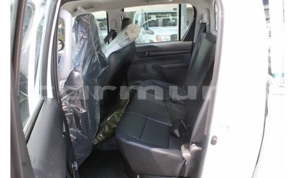 Buy Import Toyota Hilux White Car in Import - Dubai in Region of Bouenza Buy Import Toyota Hilux White Car in Import - Dubai in Region of Bouenza