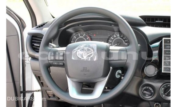 Buy Import Toyota Hilux White Car in Import - Dubai in Region of Bouenza Buy Import Toyota Hilux White Car in Import - Dubai in Region of Bouenza