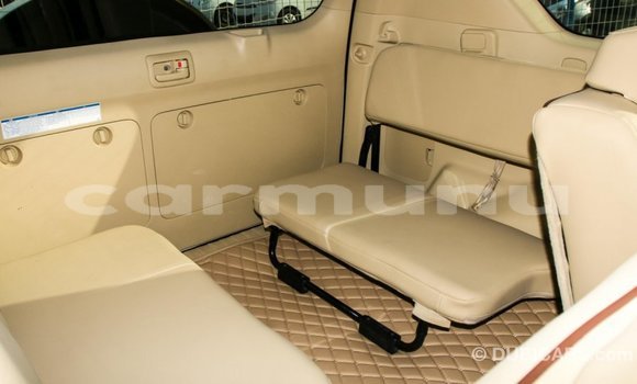 Buy Import Toyota Prado White Car in Import - Dubai in Region of Bouenza Buy Import Toyota Prado White Car in Import - Dubai in Region of Bouenza