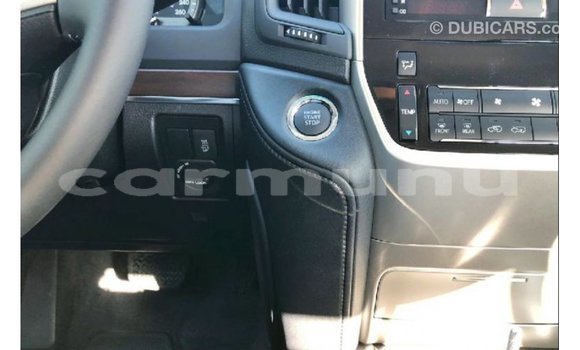 Buy Import Toyota Land Cruiser Black Car in Import - Dubai in Region of Bouenza Buy Import Toyota Land Cruiser Black Car in Import - Dubai in Region of Bouenza